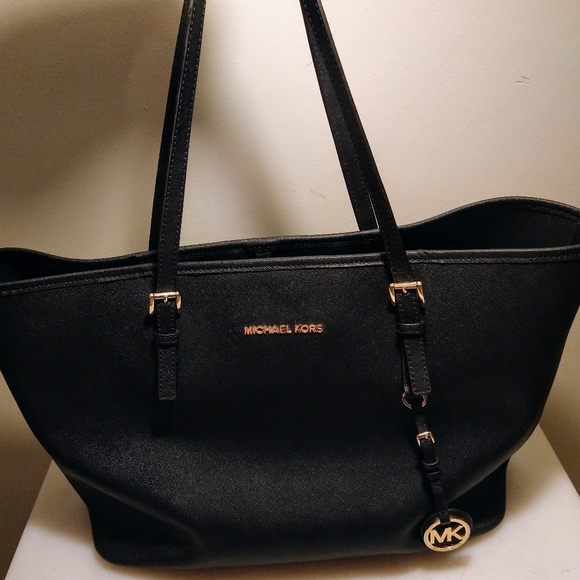 michael kors women bags